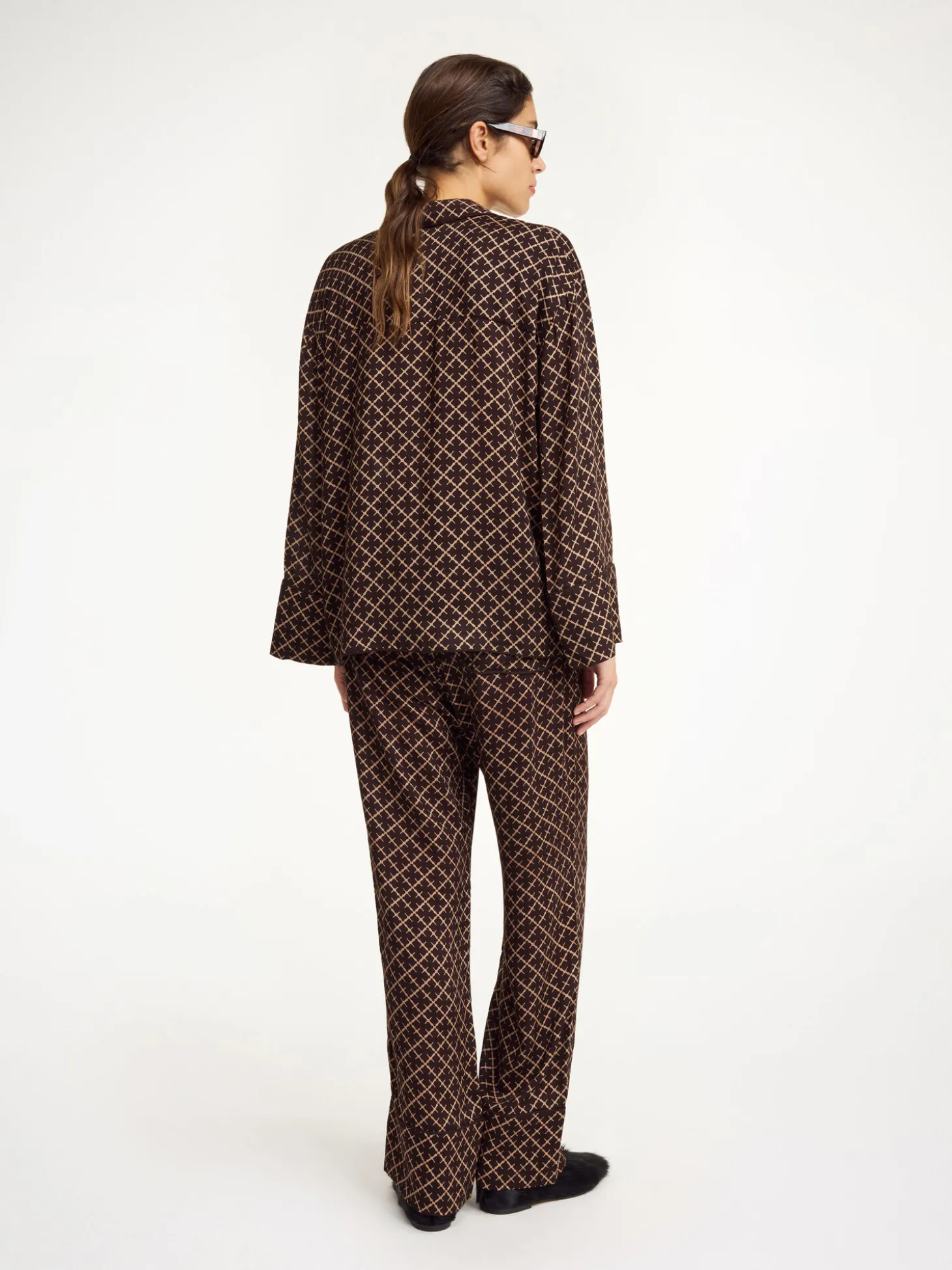 By Malene Birger Amanna Hemd^ Signature Flower | Athleisure Wear