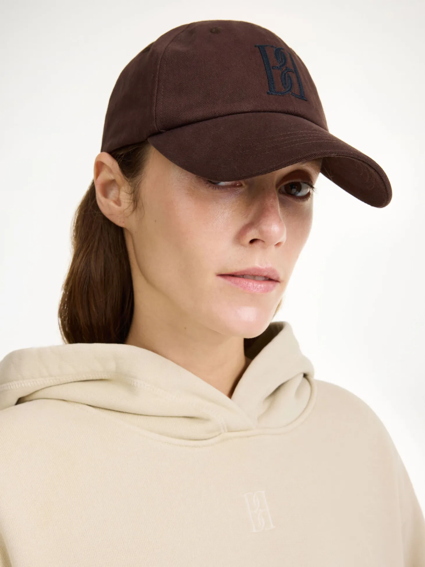 By Malene Birger Aubrieli Hut^ Hats & Gloves | Athleisure Wear