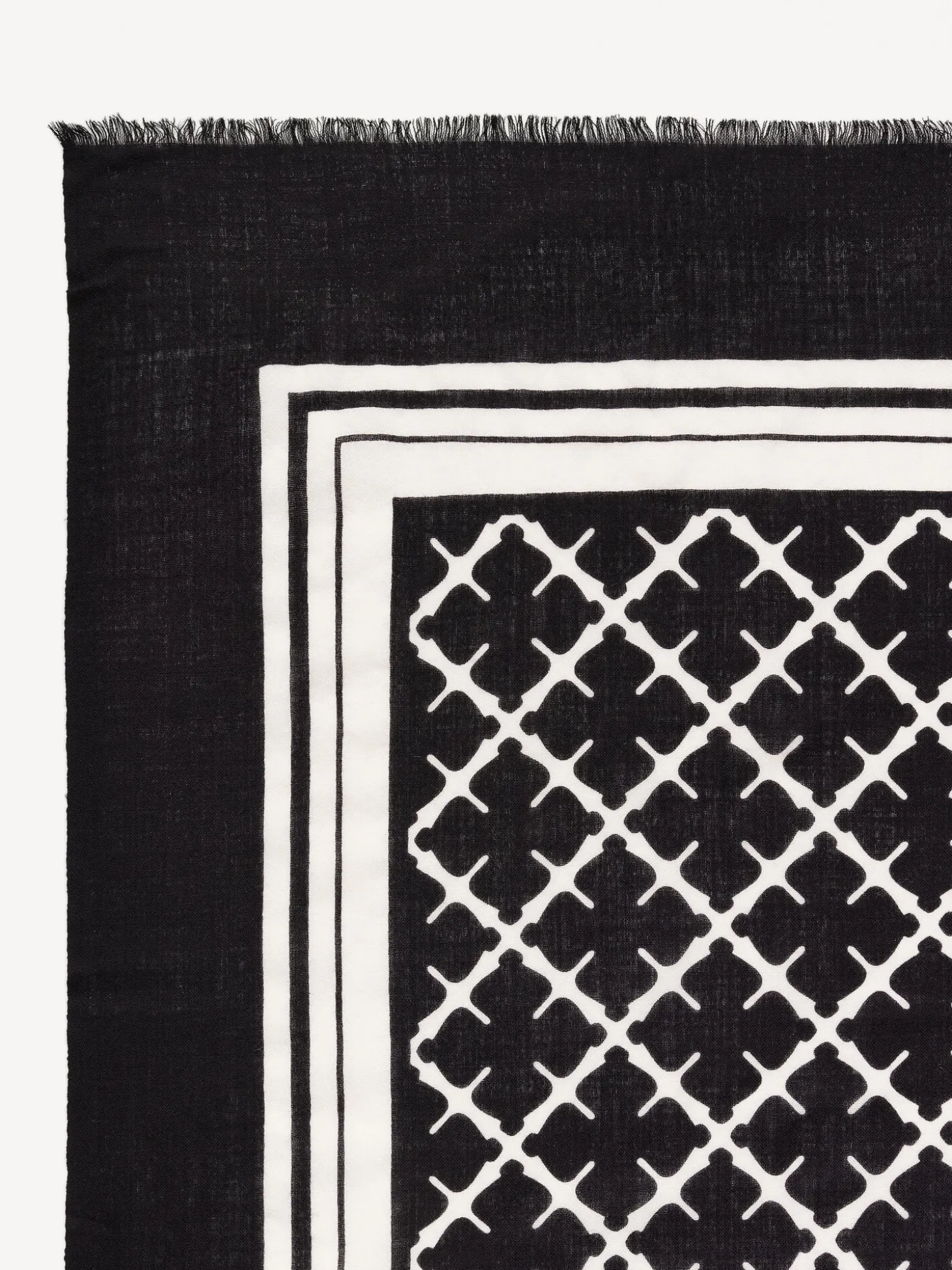 By Malene Birger Cornelis Wollschal^ Schals