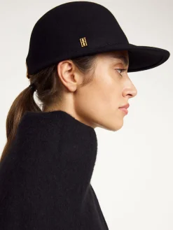 By Malene Birger Fridie Wollhut^ Hats & Gloves