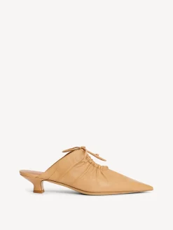 By Malene Birger Masey Mules aus Leder^ Schuhe