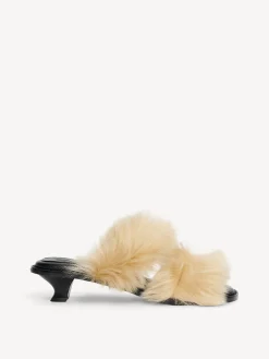 By Malene Birger Tianna Sandalen aus Schafsfell^ Schuhe
