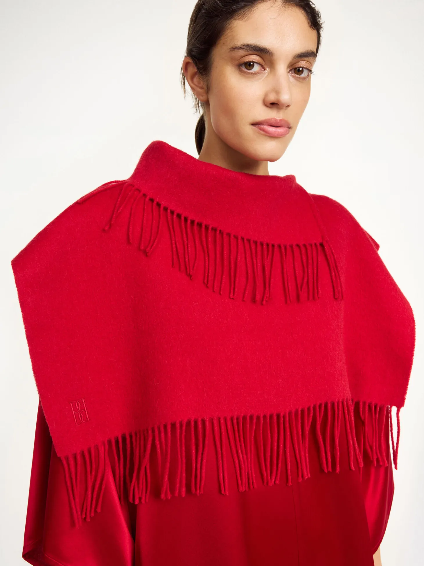 By Malene Birger Turtla Wollbrustlatz mit Fransen^ Schals
