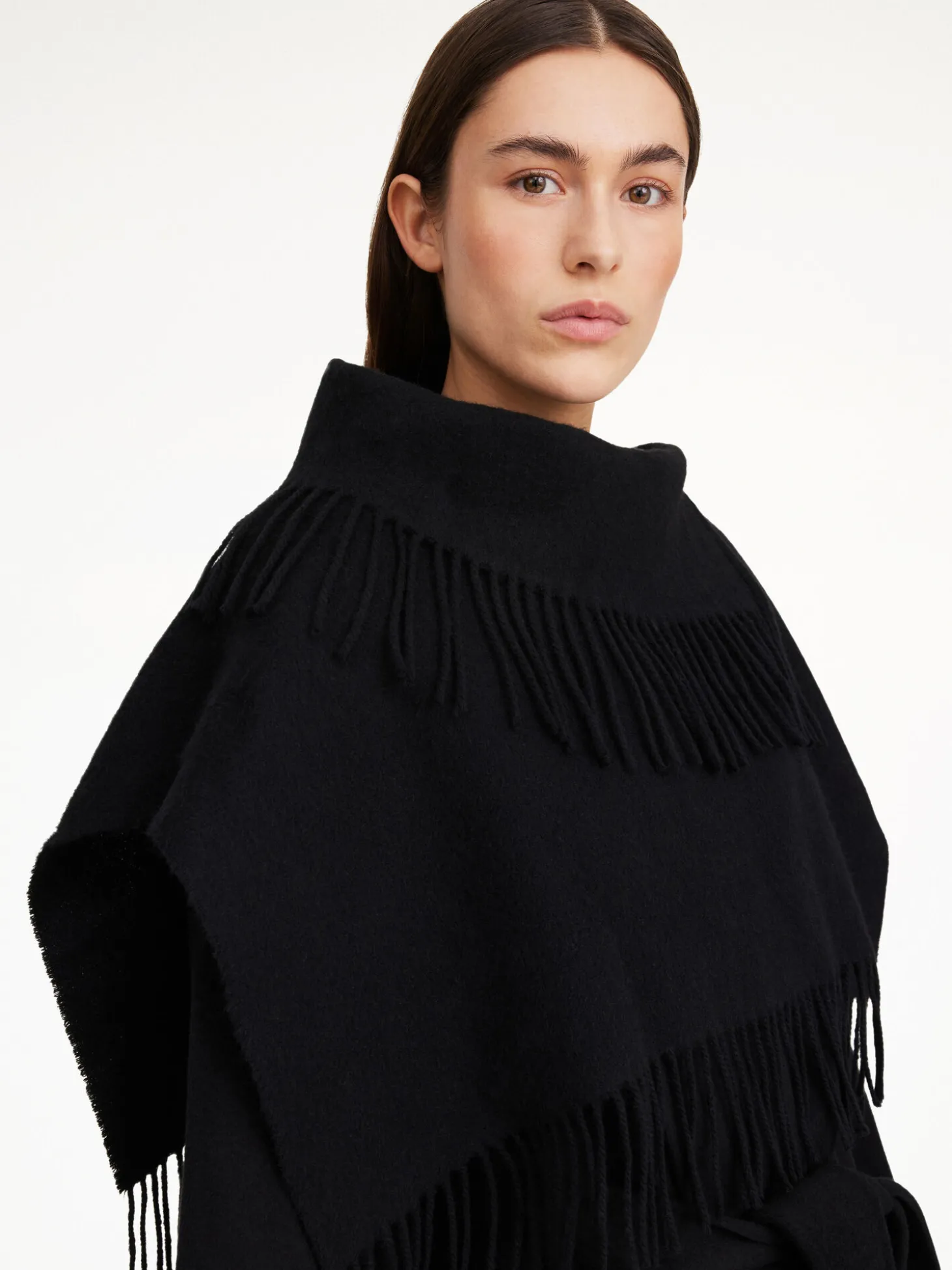 By Malene Birger Turtla Wollbrustlatz mit Fransen^ Schals