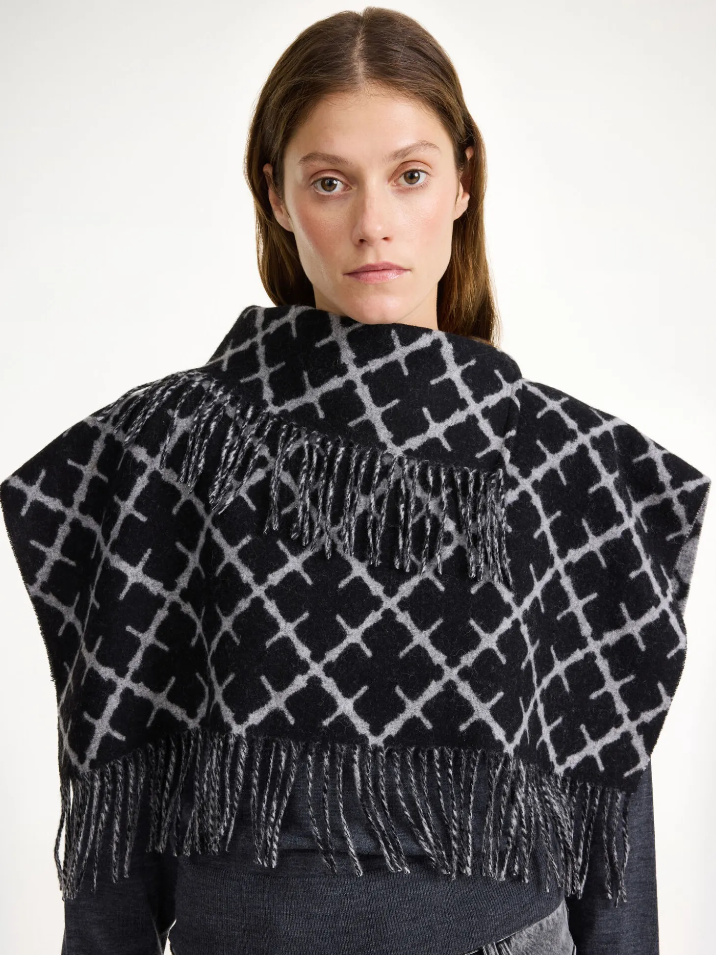 By Malene Birger Turtlos Wollüberwurf^ Schals